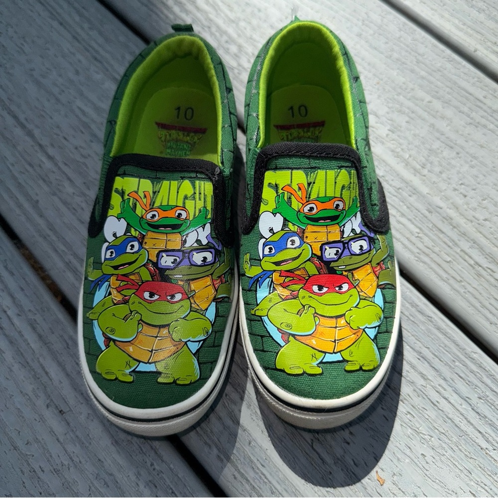 Kids Teenage Mutant Turtle Mutant Mayhem Slip-On Character Sneakers